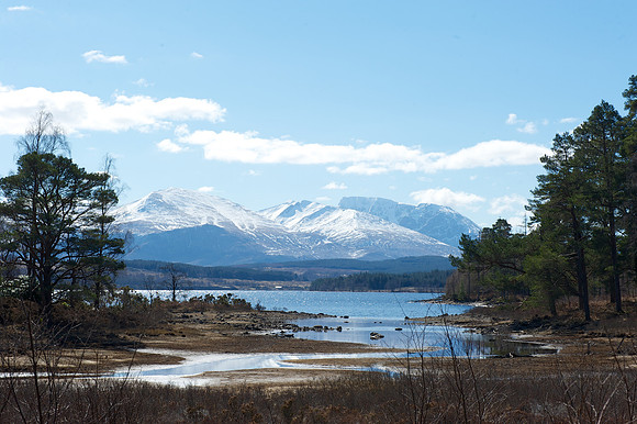 Panorama - Ben Navis from Loch Lochy